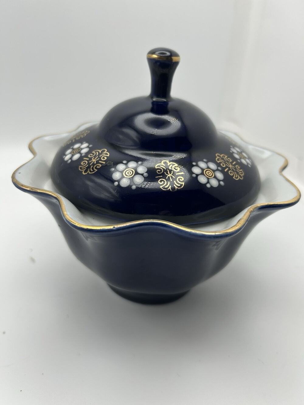 cobalt blue candy dish with lid. Vintage